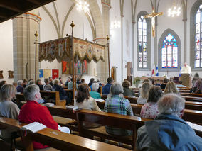 Johanniprozession mit Ehrenamtsfest (© Karl-Franz Thiede)